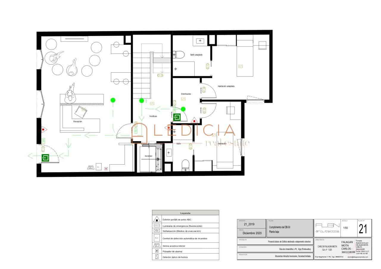 Casa de 18 habitaciones en Vigo en venta - 1.600.000 € (Ref: 9801391)