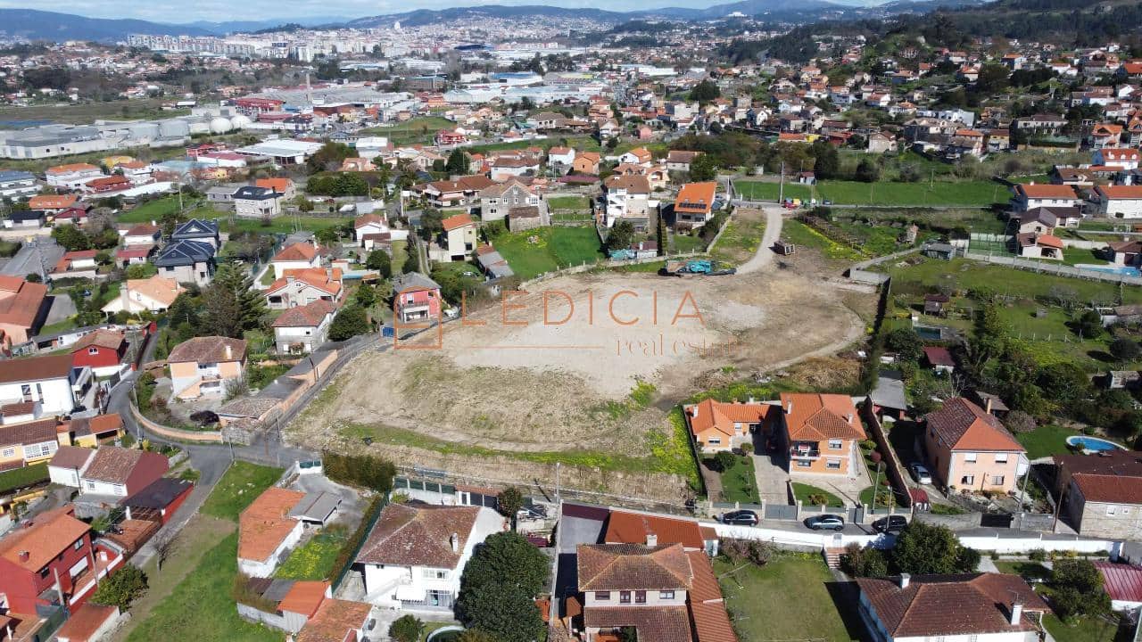 Grunde uden byggetilladelser til salg i Vigo - € 195.000 (Ref: 9819868)