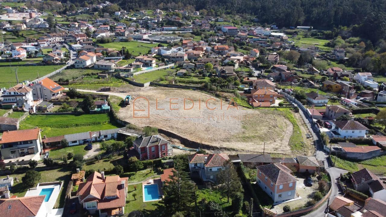Grunde uden byggetilladelser til salg i Vigo - € 195.000 (Ref: 9819868)