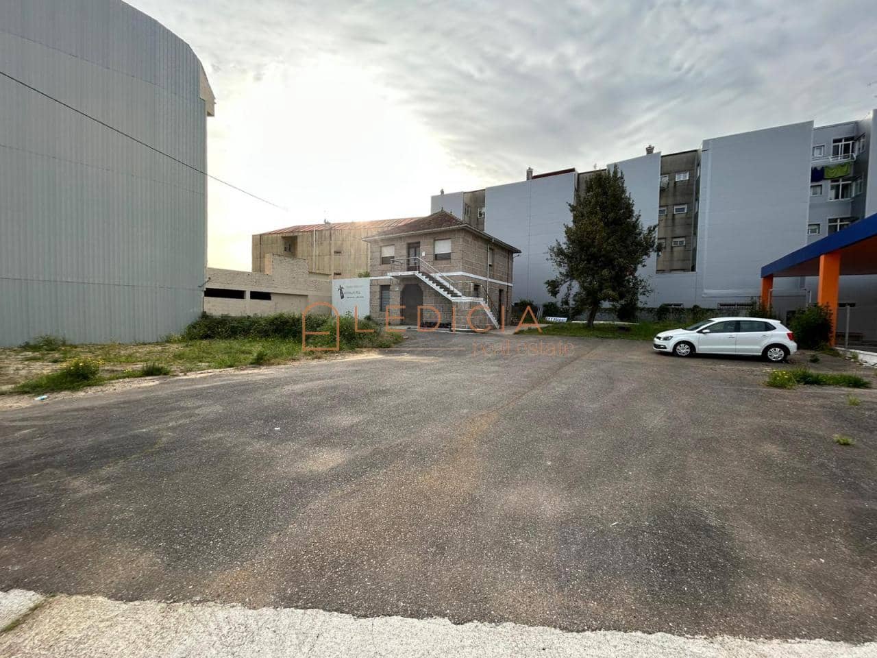 Undeveloped Land for sale in O Porrino - € 495,000 (Ref: 9835160)