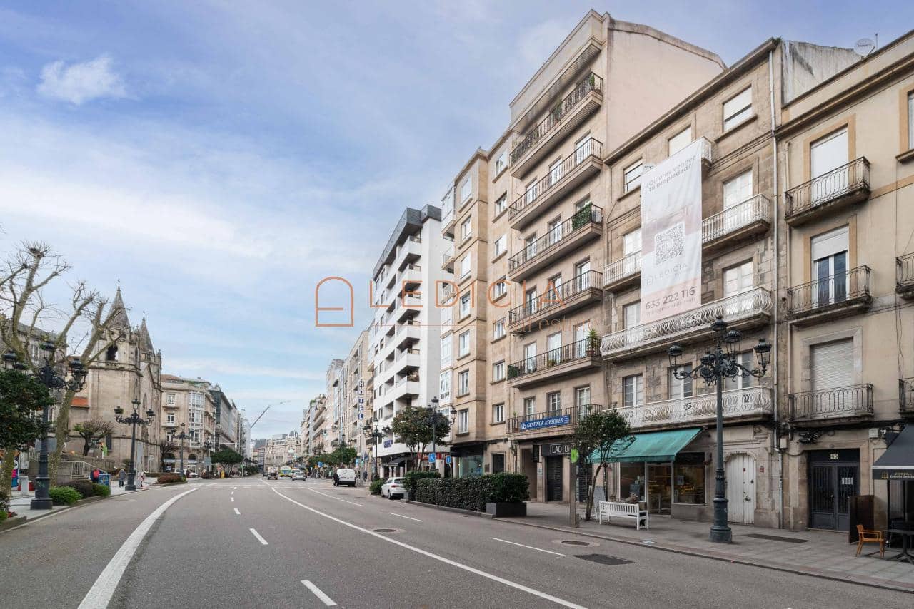 3 sypialnia Penthouse na sprzedaż w Vigo - 980 000 € (Ref: 9850966)