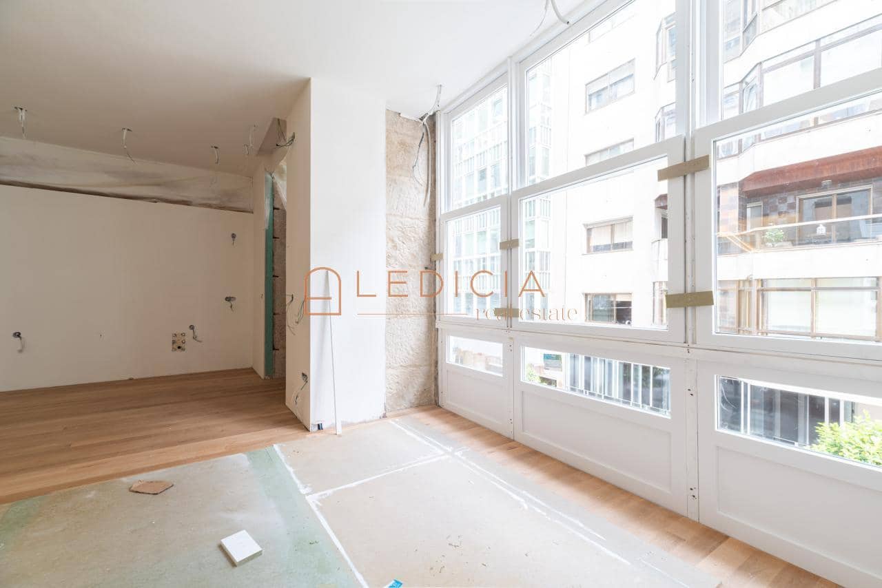 3 sypialnia Mieszkanie na sprzedaż w Vigo z garażem - 710 000 € (Ref: 9883996)