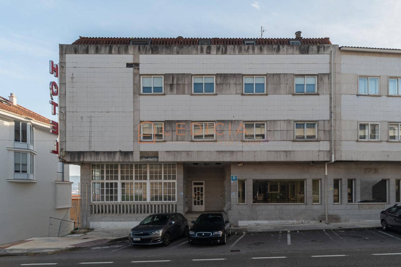 20 slaapkamer Huis te koop in Poio met garage - € 720.000 (Ref: 9902771)