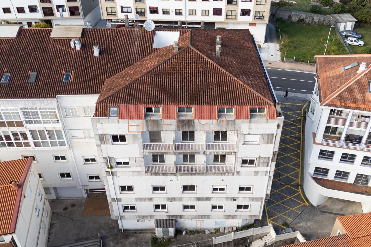20 slaapkamer Huis te koop in Poio met garage - € 720.000 (Ref: 9902771)
