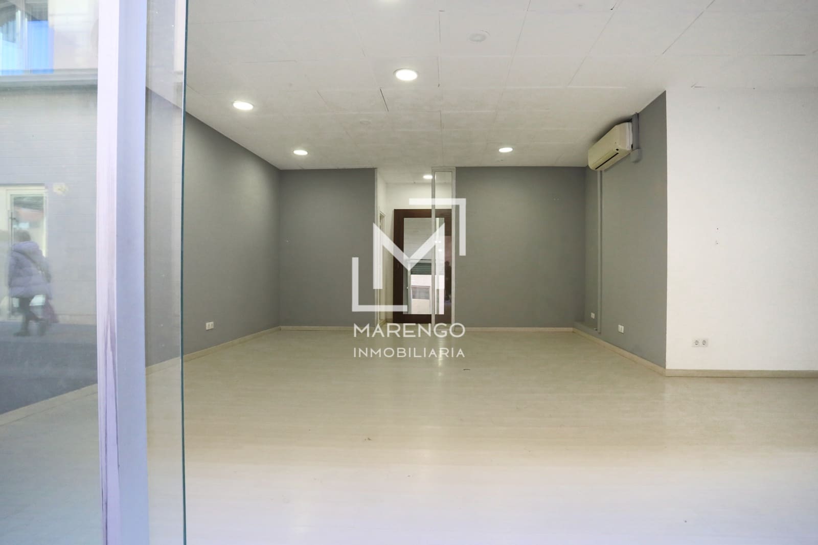 Winkelen te huur in Vilanova i la Geltru - € 1.100 (Ref: 7953300)