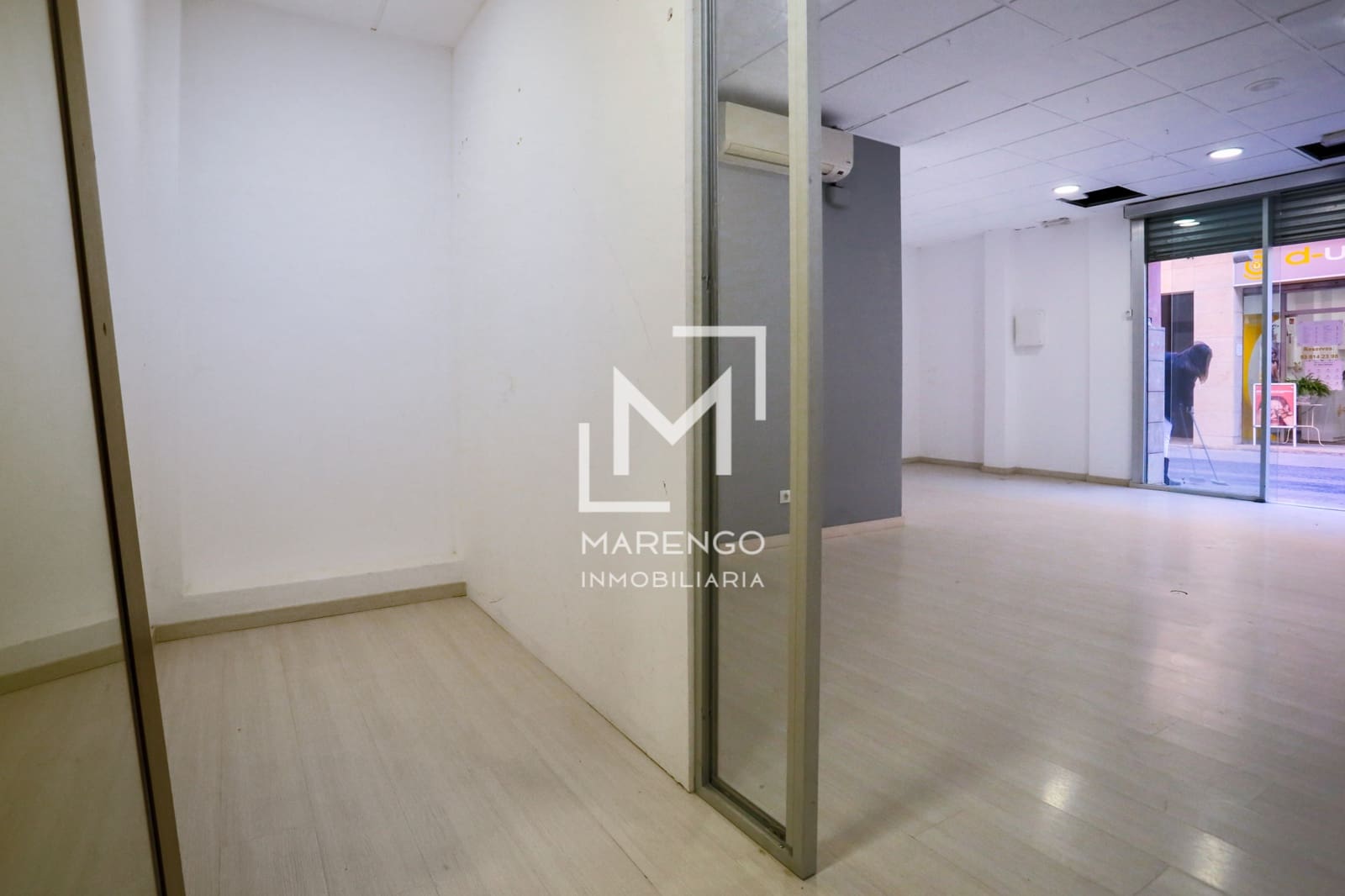 Winkelen te huur in Vilanova i la Geltru - € 1.100 (Ref: 7953300)