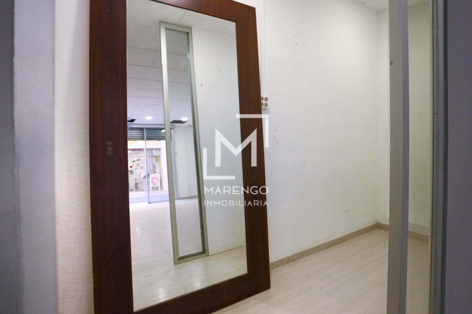 Winkelen te huur in Vilanova i la Geltru - € 1.100 (Ref: 7953300)