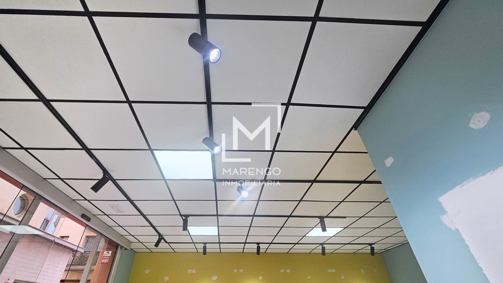 Kauppa vuokrattavana paikassa Vilanova i la Geltru - 1 100 € (Ref: 7953300)