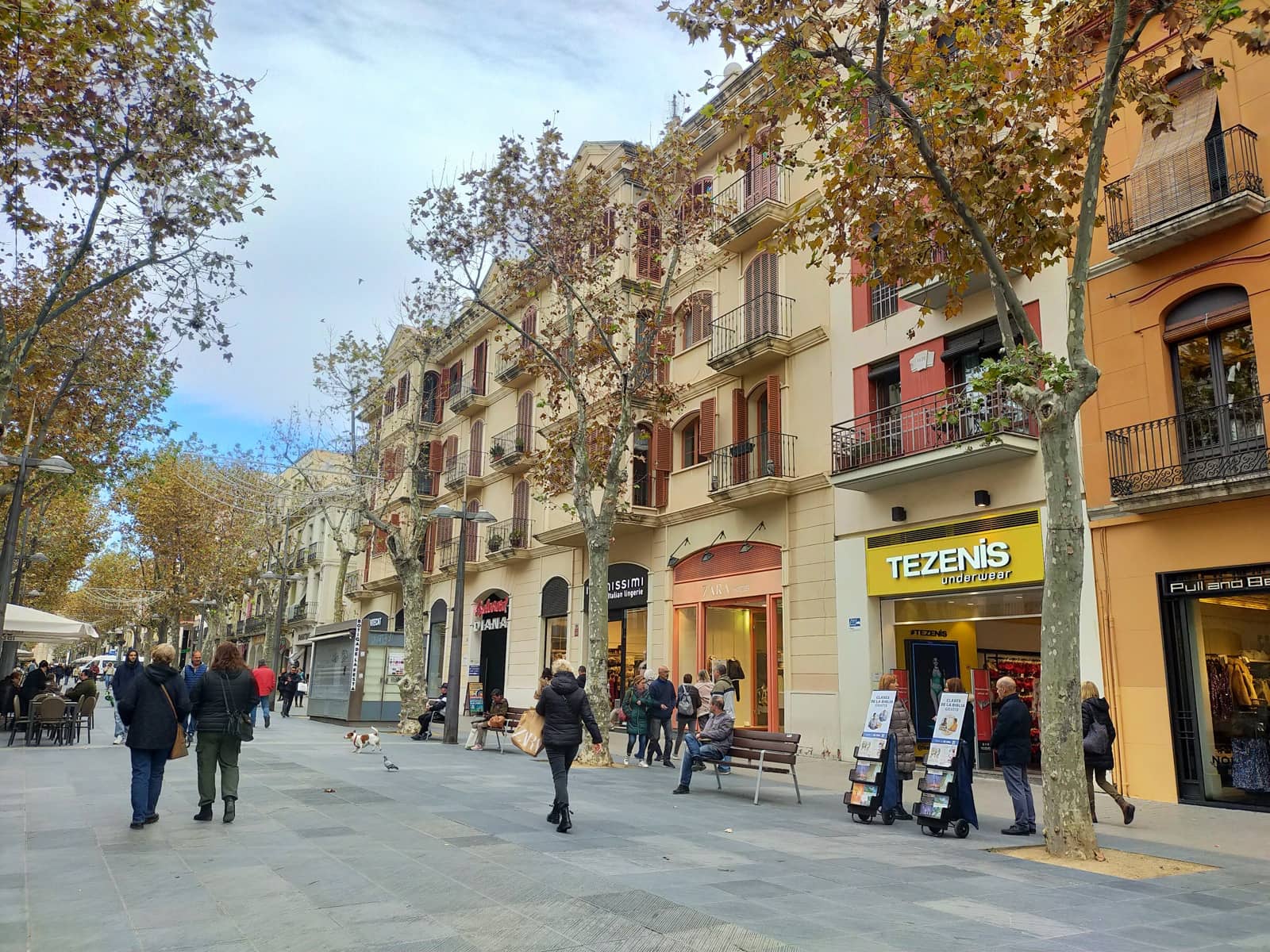 Kauppa vuokrattavana paikassa Vilanova i la Geltru - 1 100 € (Ref: 7953300)