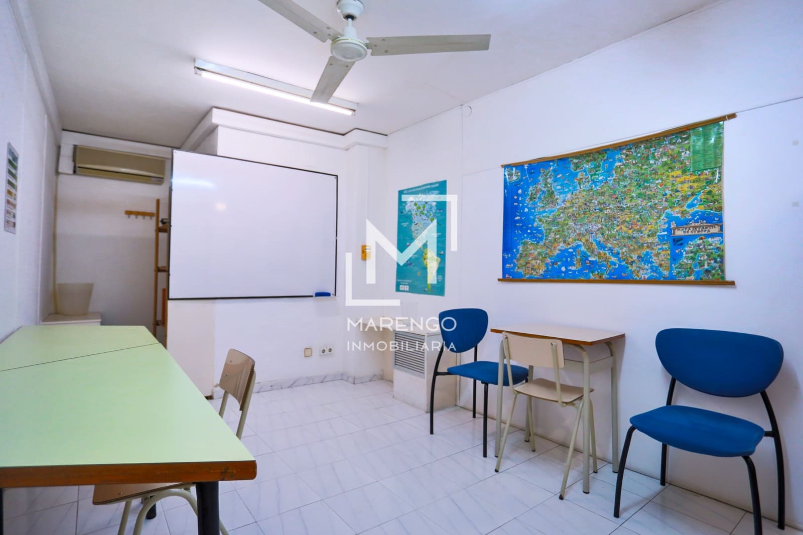 7 bedroom Commercial for sale in Sitges - € 385,000 (Ref: 8558248)