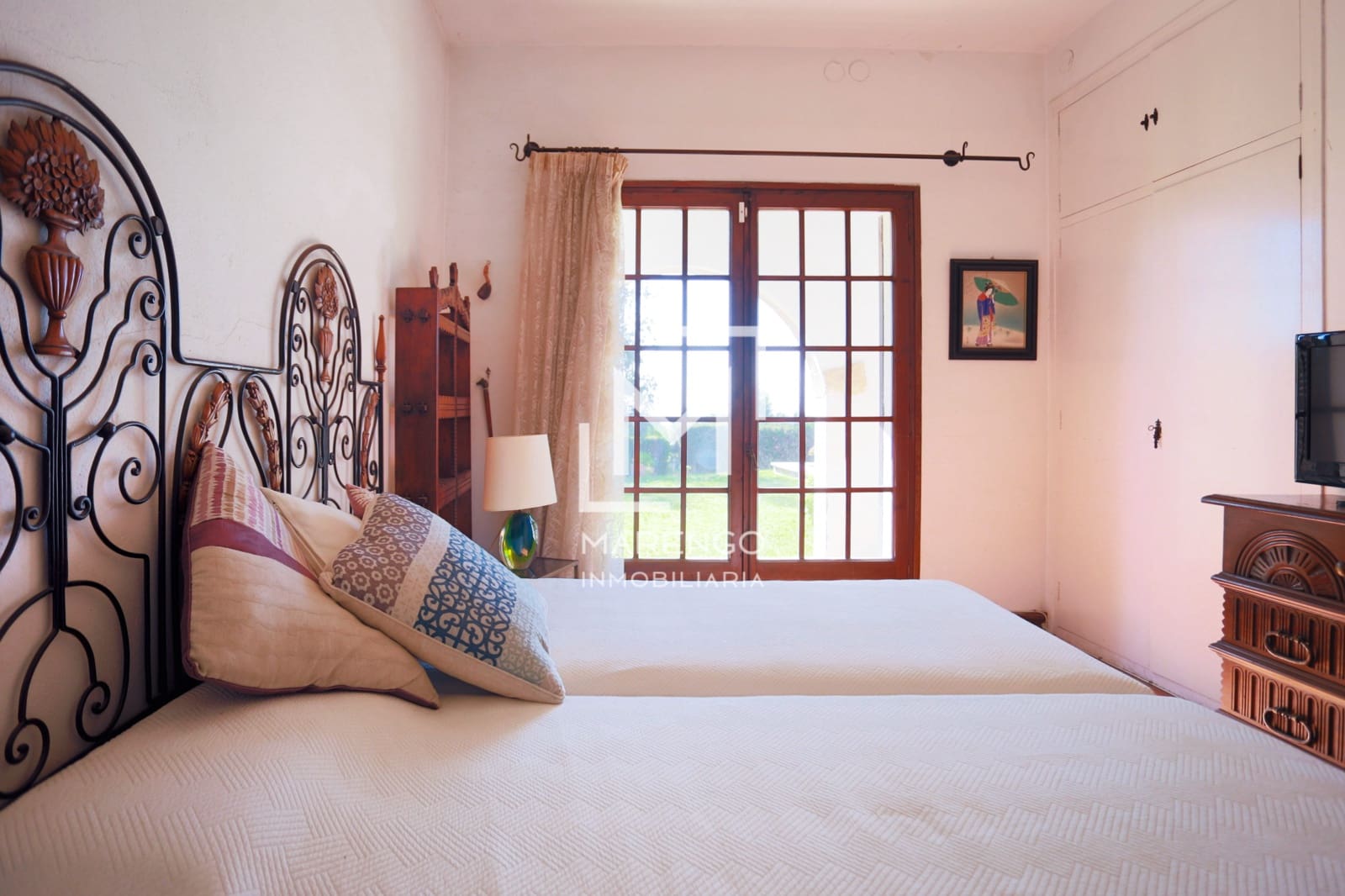 8 bedroom Townhouse for sale in Sitges with pool garage - € 1,390,000 (Ref: 8568959)