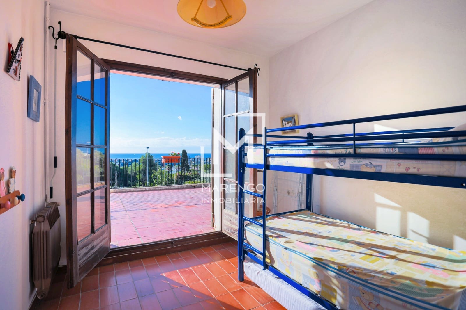 8 bedroom Townhouse for sale in Sitges with pool garage - € 1,390,000 (Ref: 8568959)