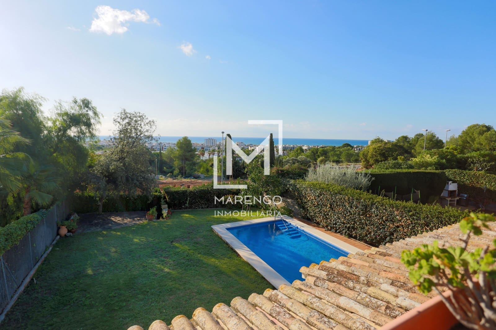 8 bedroom Townhouse for sale in Sitges with pool garage - € 1,390,000 (Ref: 8568959)