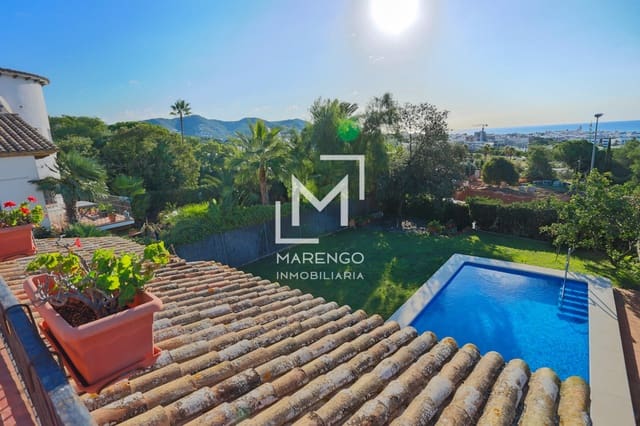 8 bedroom Townhouse for sale in Sitges with pool garage - € 1,390,000 (Ref: 8568959)