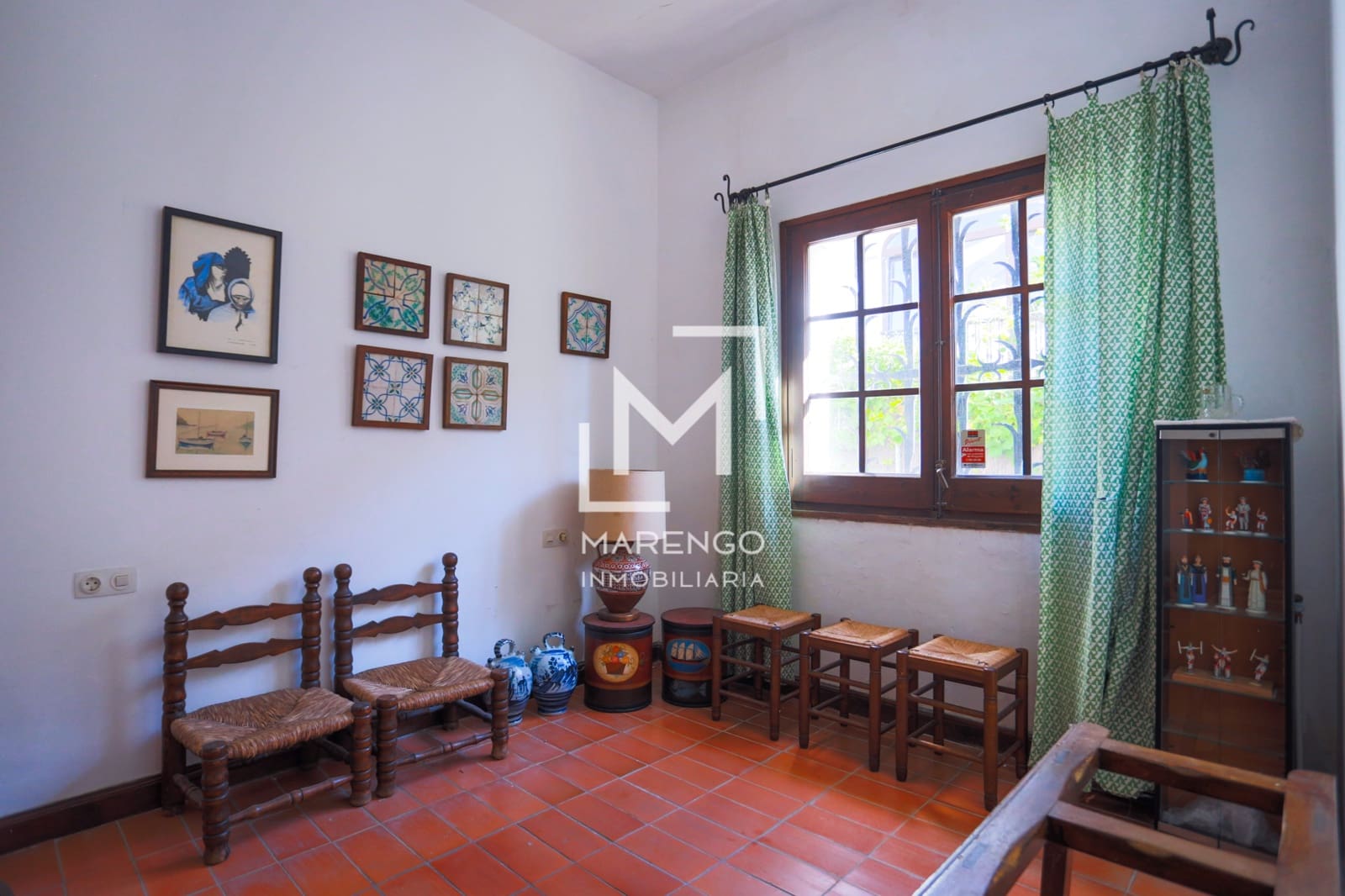 8 bedroom Townhouse for sale in Sitges with pool garage - € 1,390,000 (Ref: 8568959)