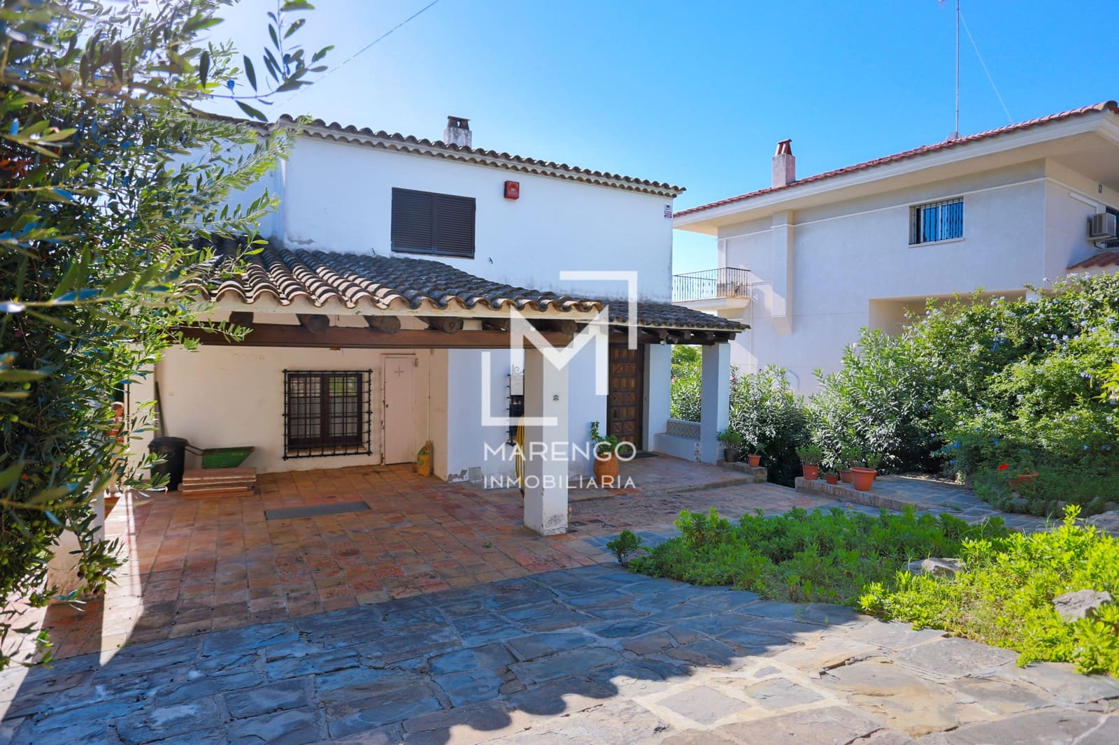 8 bedroom Townhouse for sale in Sitges with pool garage - € 1,390,000 (Ref: 8568959)