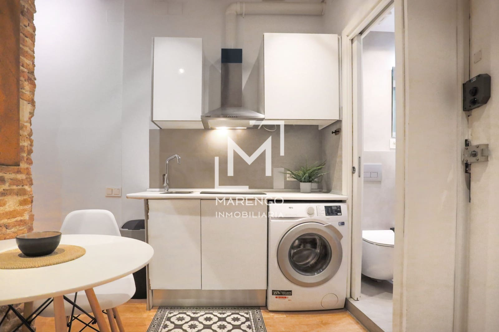 2 makuuhuone Asunto myytävänä paikassa Barcelona kaupunki - 290 000 € (Ref: 9997560)