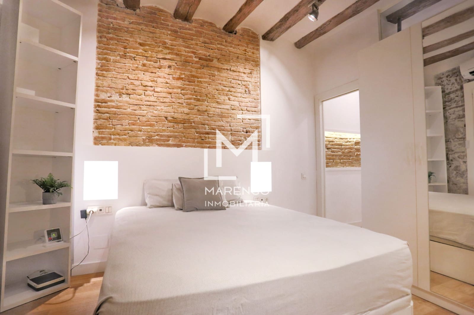 2 makuuhuone Asunto myytävänä paikassa Barcelona kaupunki - 290 000 € (Ref: 9997560)