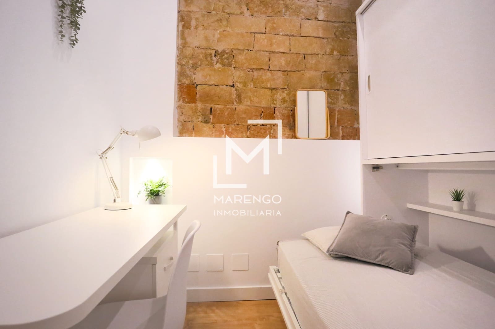 2 makuuhuone Asunto myytävänä paikassa Barcelona kaupunki - 290 000 € (Ref: 9997560)