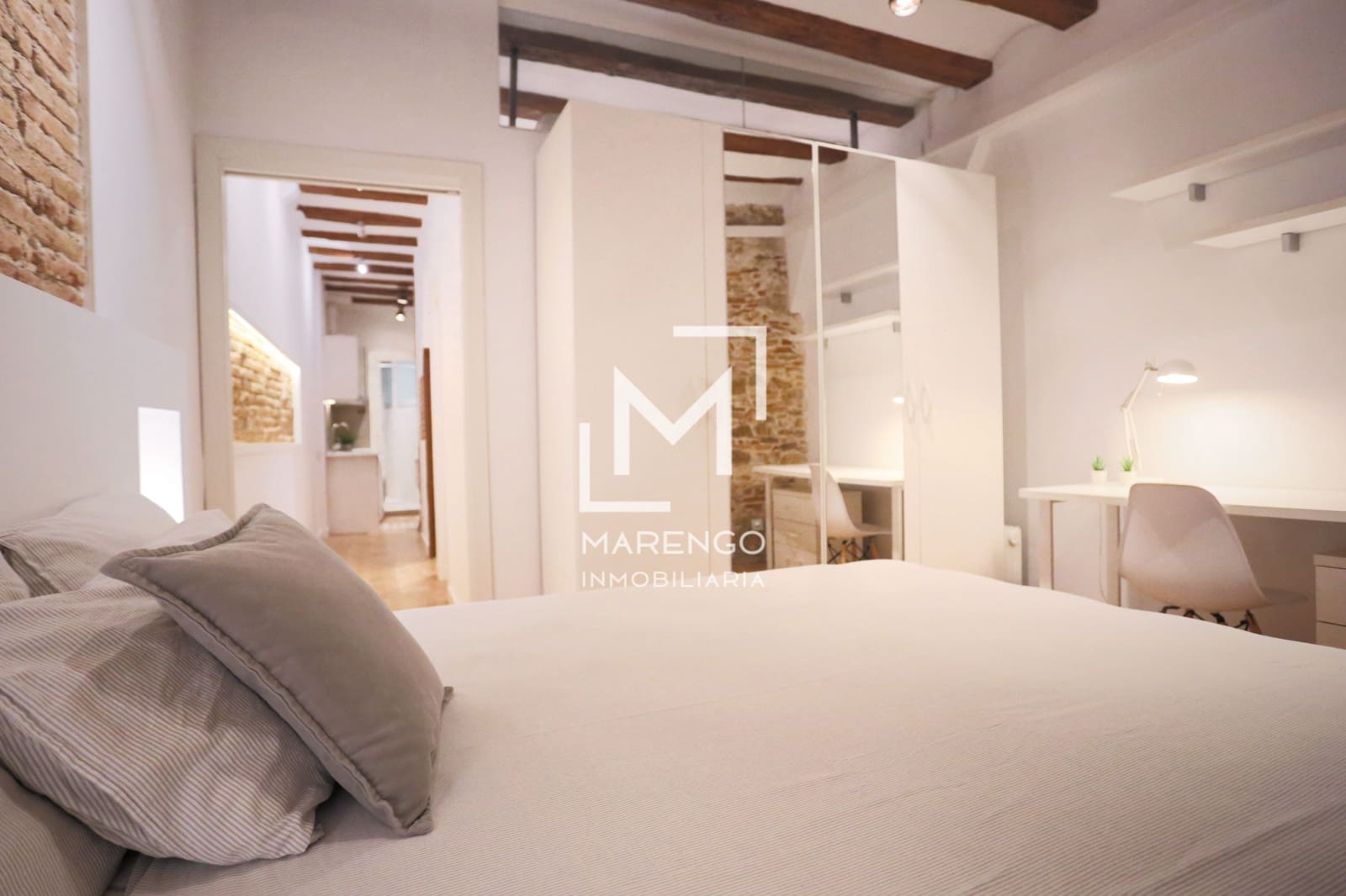 2 makuuhuone Asunto myytävänä paikassa Barcelona kaupunki - 290 000 € (Ref: 9997560)