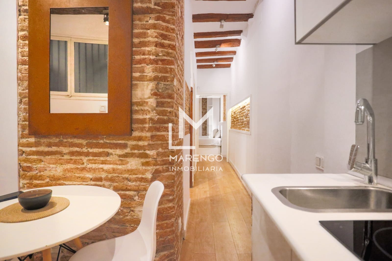 2 makuuhuone Asunto myytävänä paikassa Barcelona kaupunki - 290 000 € (Ref: 9997560)