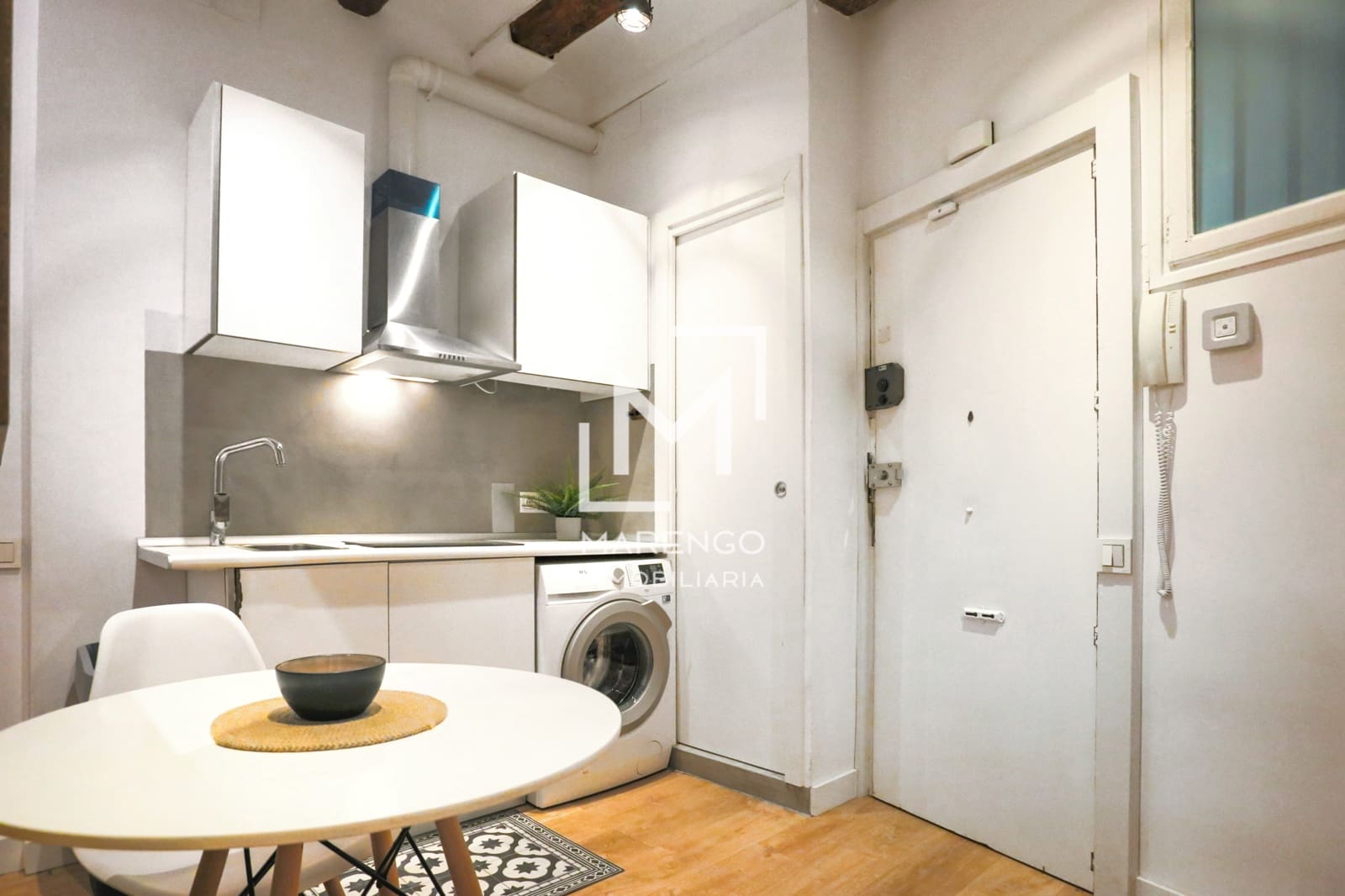 2 makuuhuone Asunto myytävänä paikassa Barcelona kaupunki - 290 000 € (Ref: 9997560)