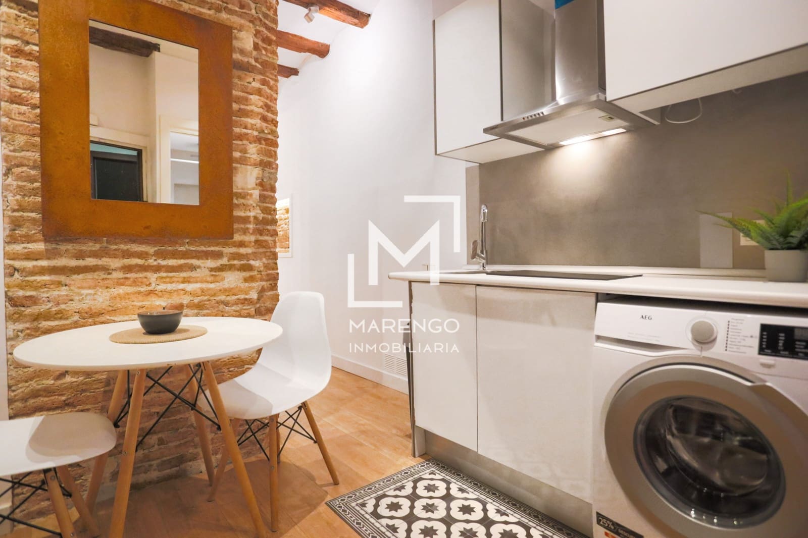 2 makuuhuone Asunto myytävänä paikassa Barcelona kaupunki - 290 000 € (Ref: 9997560)