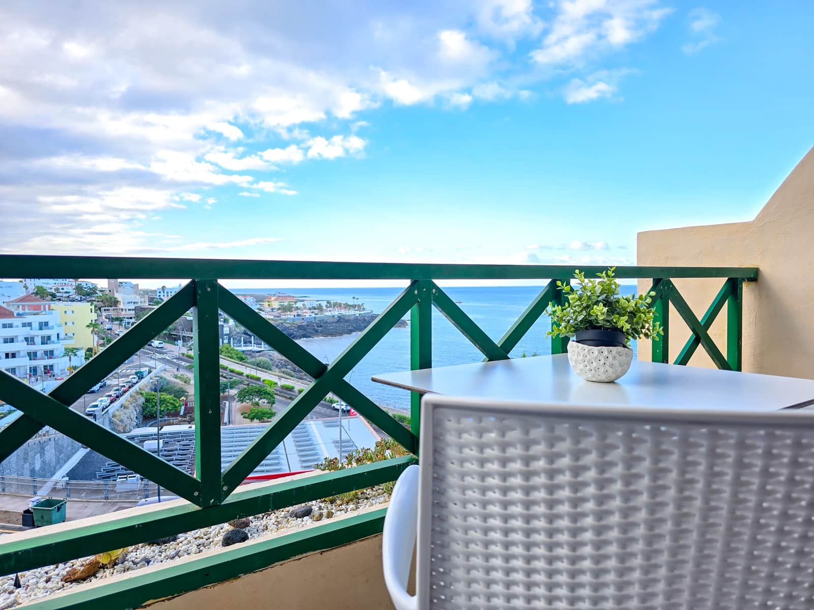 1 soveværelse Lejlighed til salg i Puerto Santiago med swimmingpool - € 204.000 (Ref: 9304624)