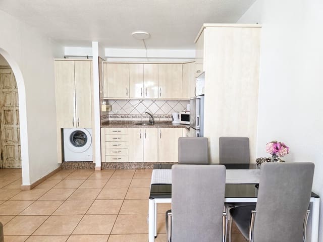 1 bedroom Apartment for sale in Los Cristianos, Arona with pool - € 229,000 (Ref: 9304632)