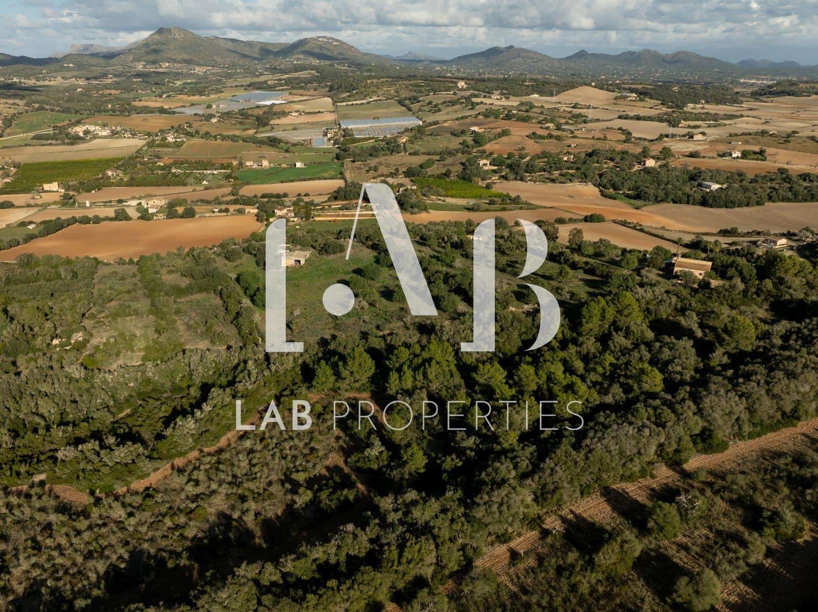 Rakentamaton maa myytävänä paikassa Manacor - 450 000 € (Ref: 8022891)