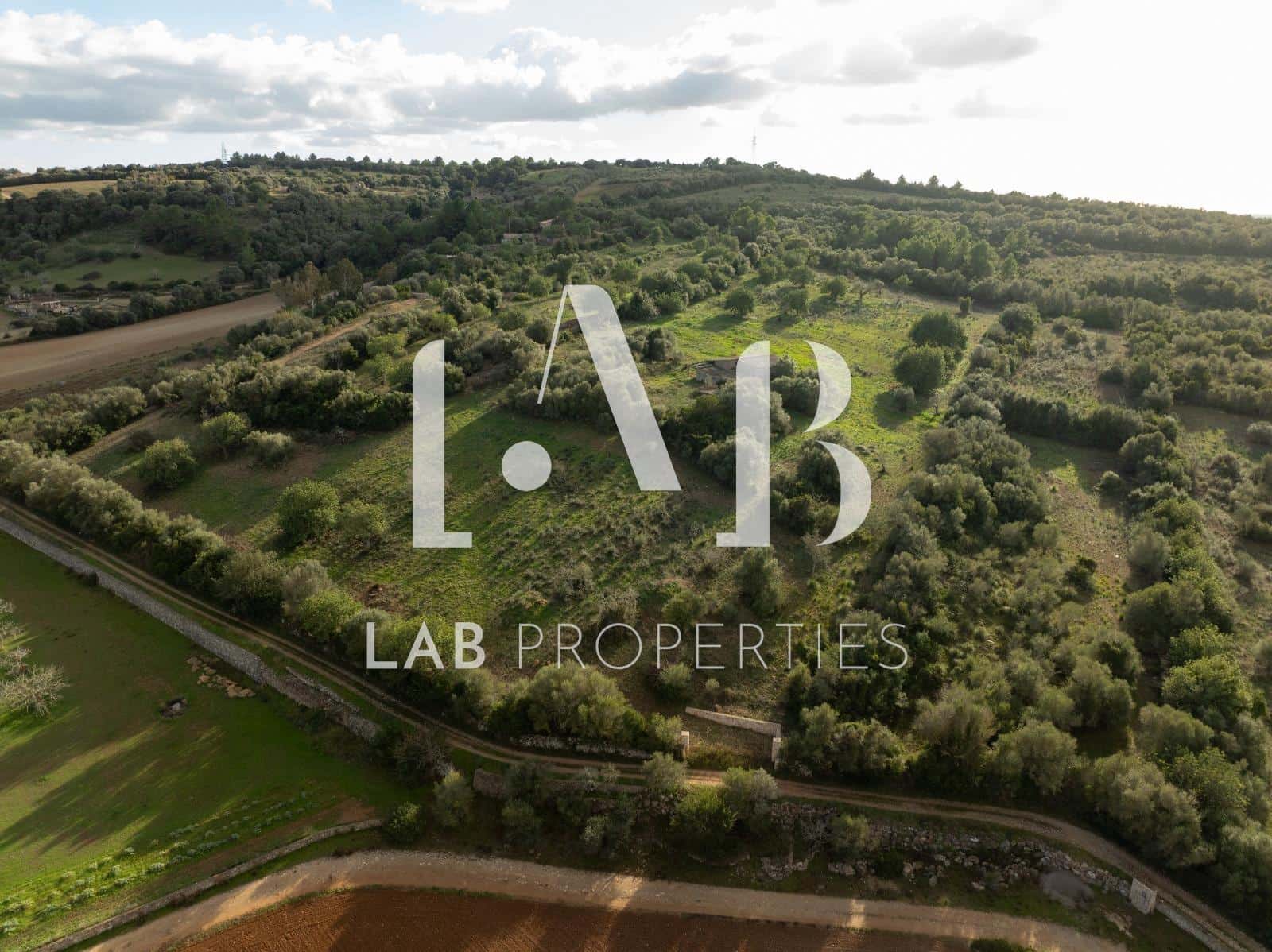 Rakentamaton maa myytävänä paikassa Manacor - 450 000 € (Ref: 8022891)