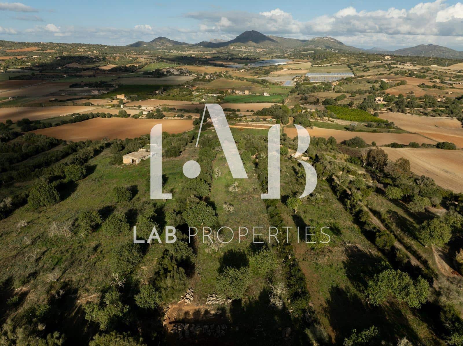 Rakentamaton maa myytävänä paikassa Manacor - 450 000 € (Ref: 8022891)