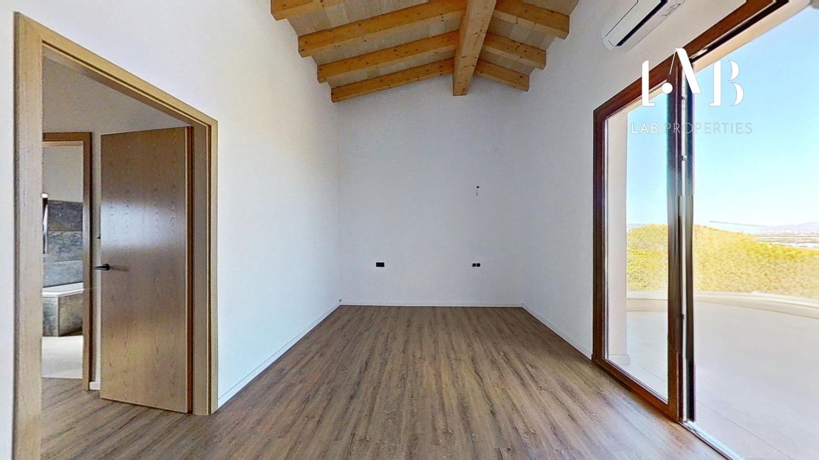 5 soveværelse Villa til salg i L'Aranjassa / S'Aranjassa med swimmingpool garage - € 2.950.000 (Ref: 8615352)