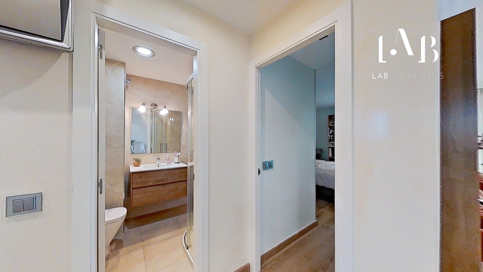 2 bedroom Flat for sale in El Toro / Port Adriano - € 370,000 (Ref: 8792734)