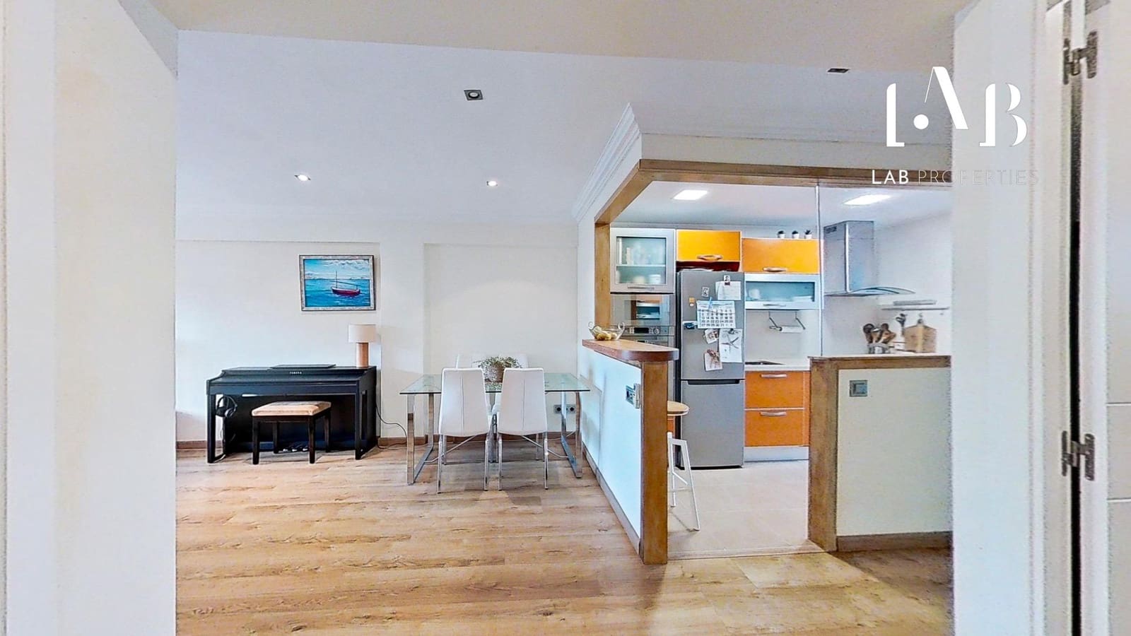 2 bedroom Flat for sale in El Toro / Port Adriano - € 370,000 (Ref: 8792734)