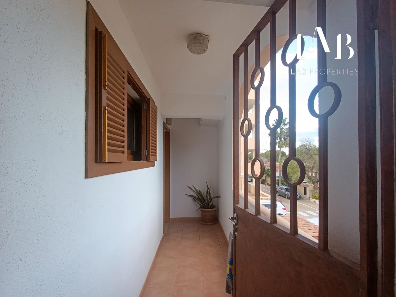 2 bedroom Flat for sale in El Toro / Port Adriano - € 370,000 (Ref: 8792734)