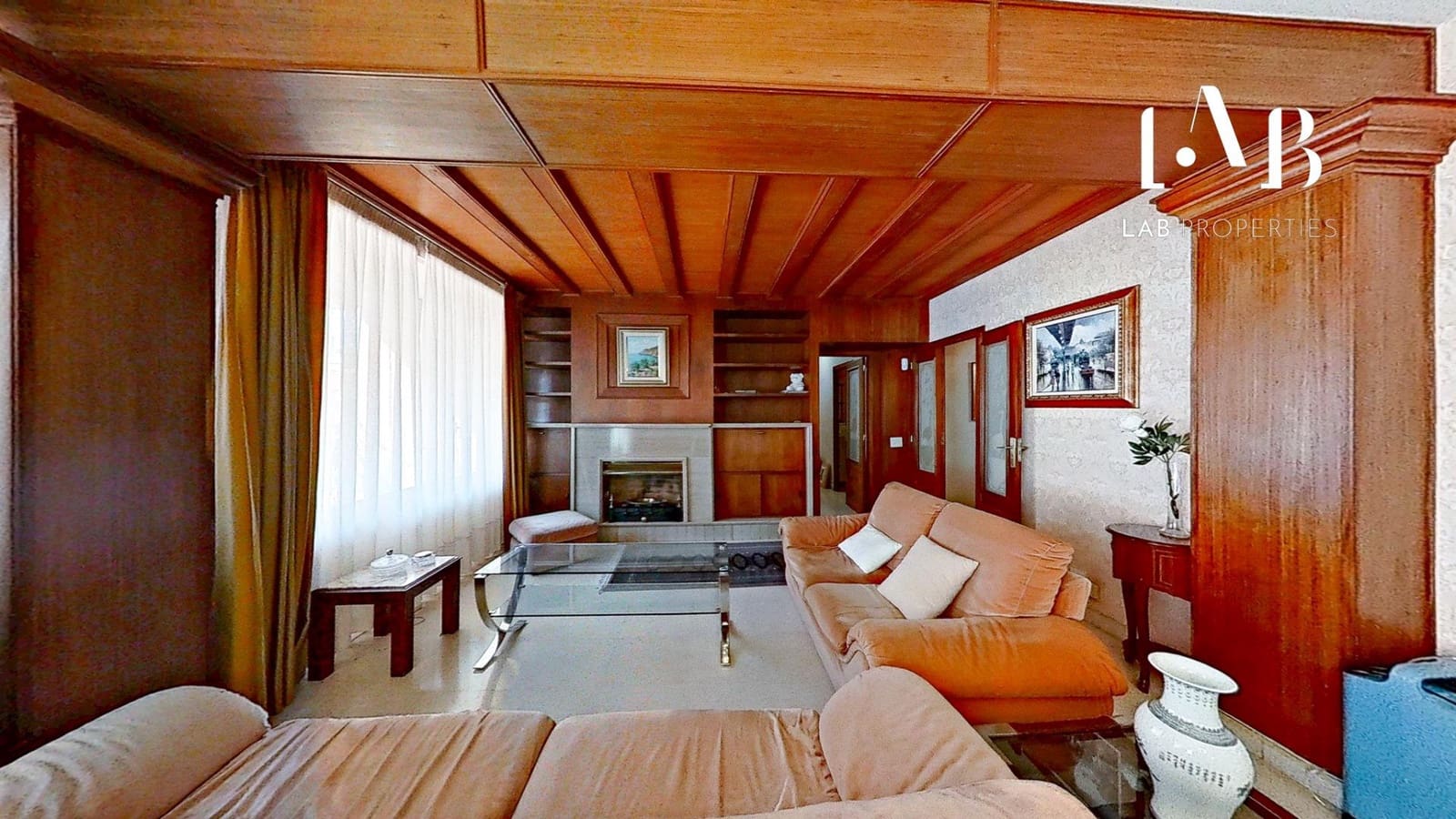 6 bedroom Flat for sale in Palma de Mallorca with garage - € 625,000 (Ref: 8802048)