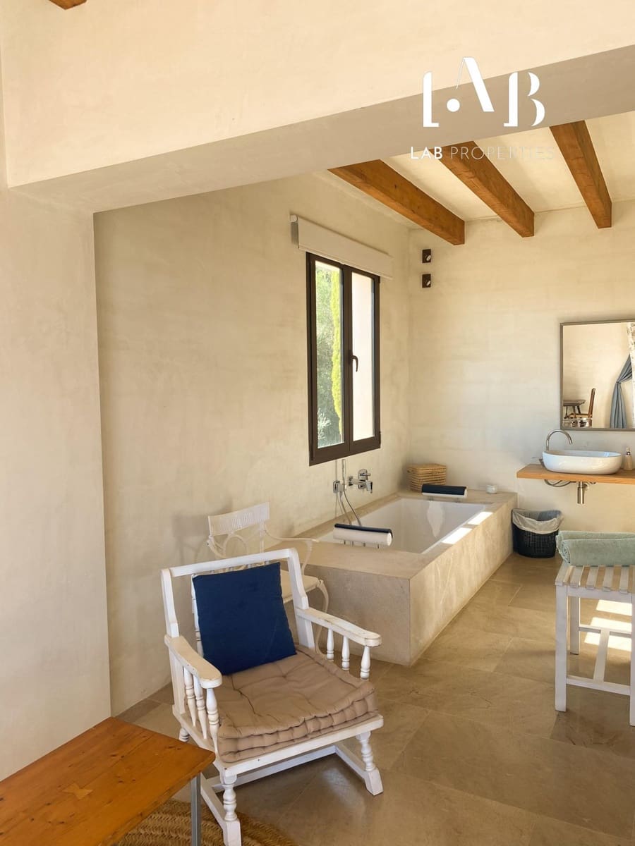 5 soveværelse Finca/Landehus til salg i Cala Millor med swimmingpool - € 3.650.000 (Ref: 8817798)