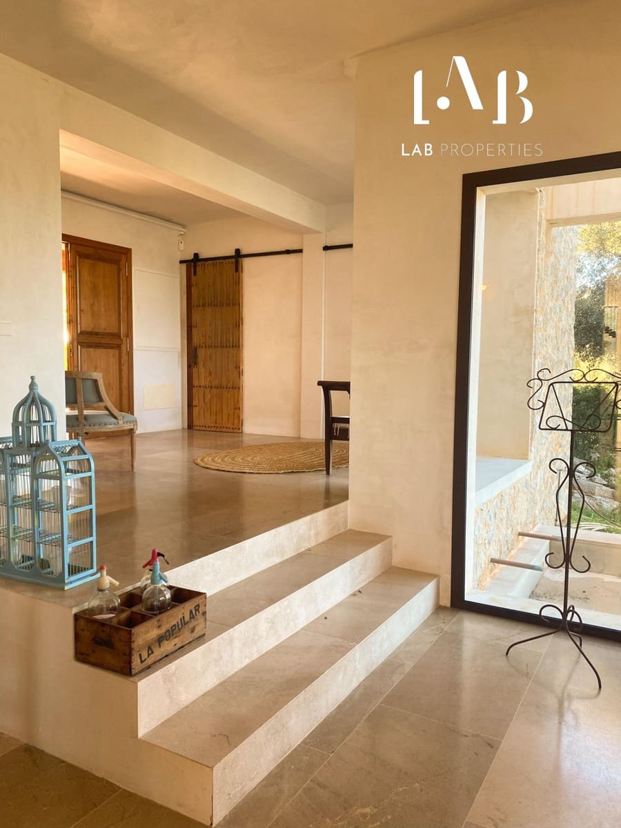 5 soveværelse Finca/Landehus til salg i Cala Millor med swimmingpool - € 3.650.000 (Ref: 8817798)