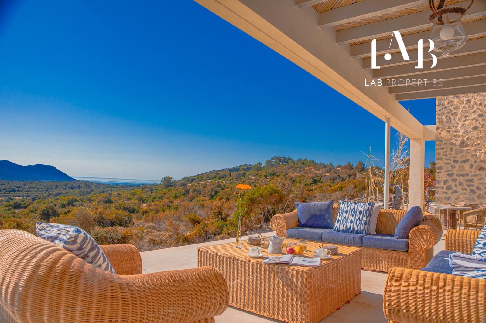 5 soveværelse Finca/Landehus til salg i Cala Millor med swimmingpool - € 3.650.000 (Ref: 8817798)