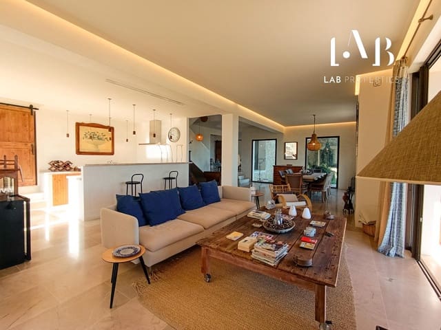 5 soveværelse Finca/Landehus til salg i Cala Millor, Son Servera med swimmingpool - € 3.650.000 (Ref: 8817798)