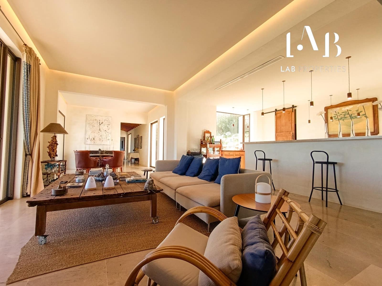 5 soveværelse Finca/Landehus til salg i Cala Millor med swimmingpool - € 3.650.000 (Ref: 8817798)