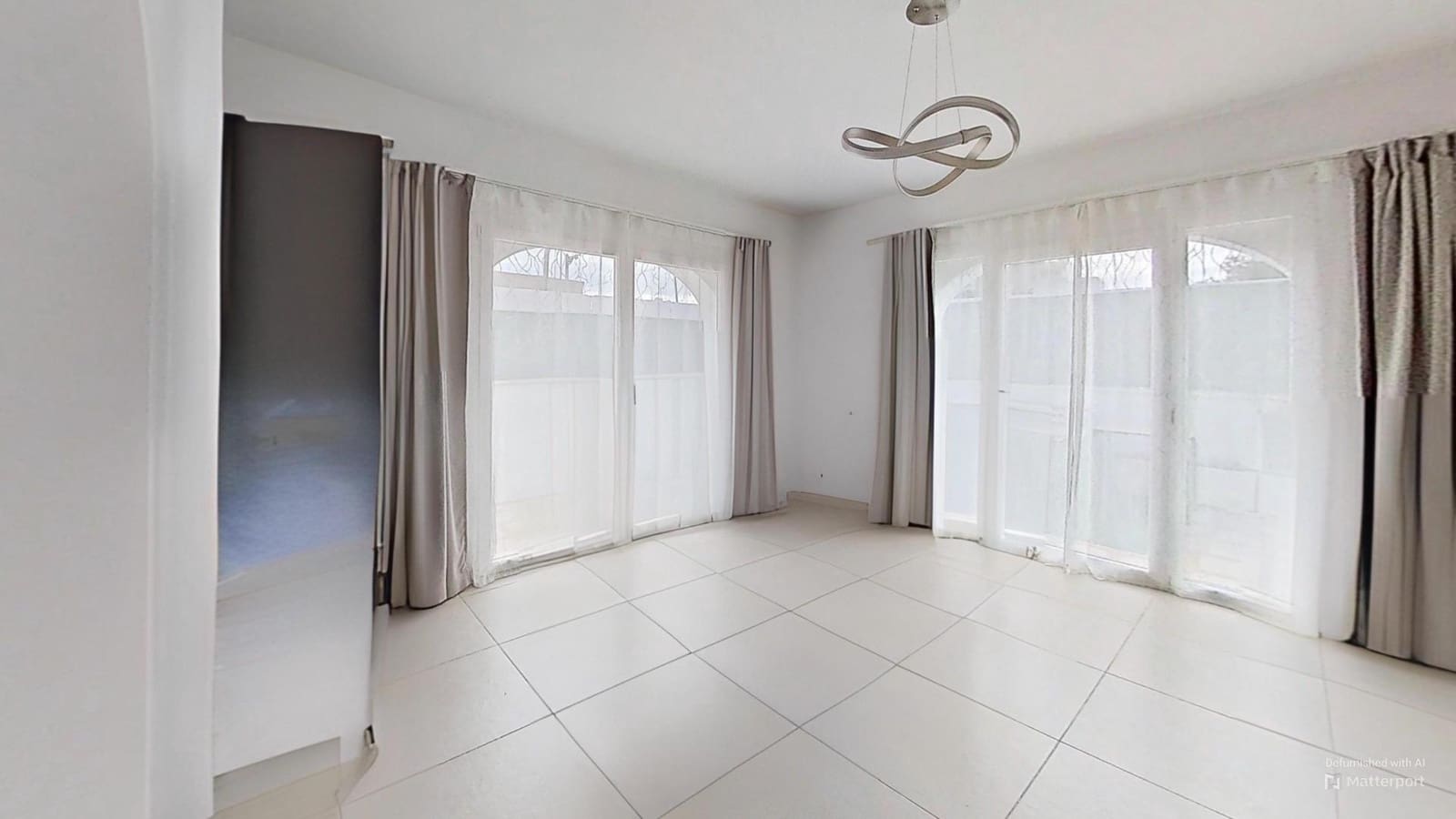 6 soveværelse Villa til salg i Cala d'Or med garage - € 819.000 (Ref: 8834554)