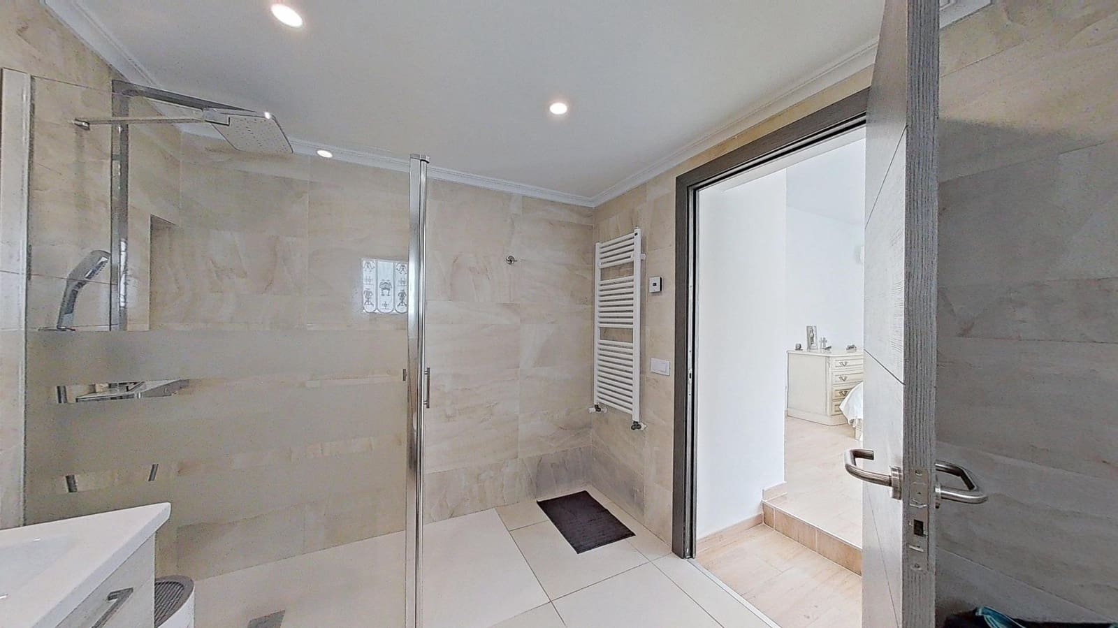 6 soveværelse Villa til salg i Cala d'Or med garage - € 819.000 (Ref: 8834554)