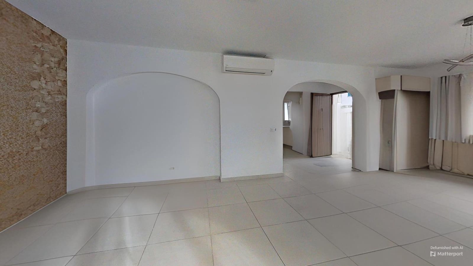 6 soveværelse Villa til salg i Cala d'Or med garage - € 819.000 (Ref: 8834554)