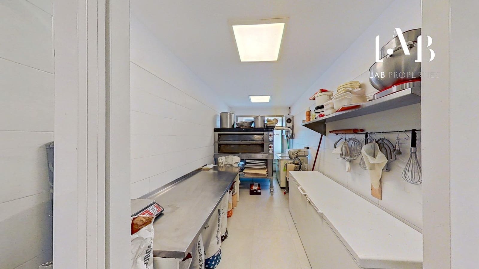 Virksomhed til leje i Llucmajor - € 800 (Ref: 8836843)