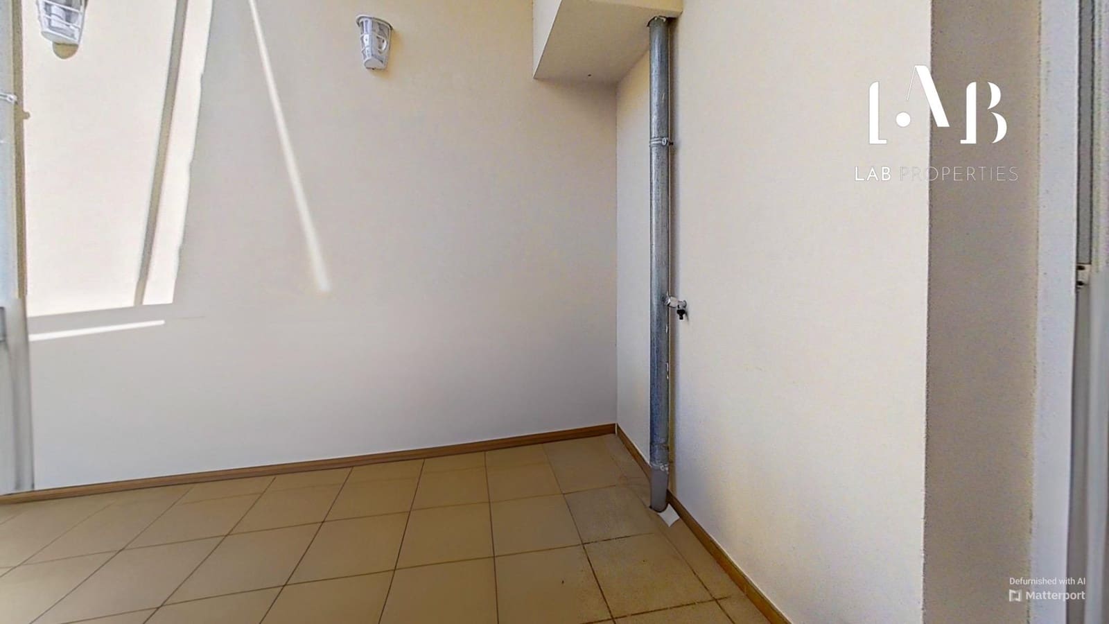 Yritys vuokrattavana paikassa Llucmajor - 800 € (Ref: 8836843)