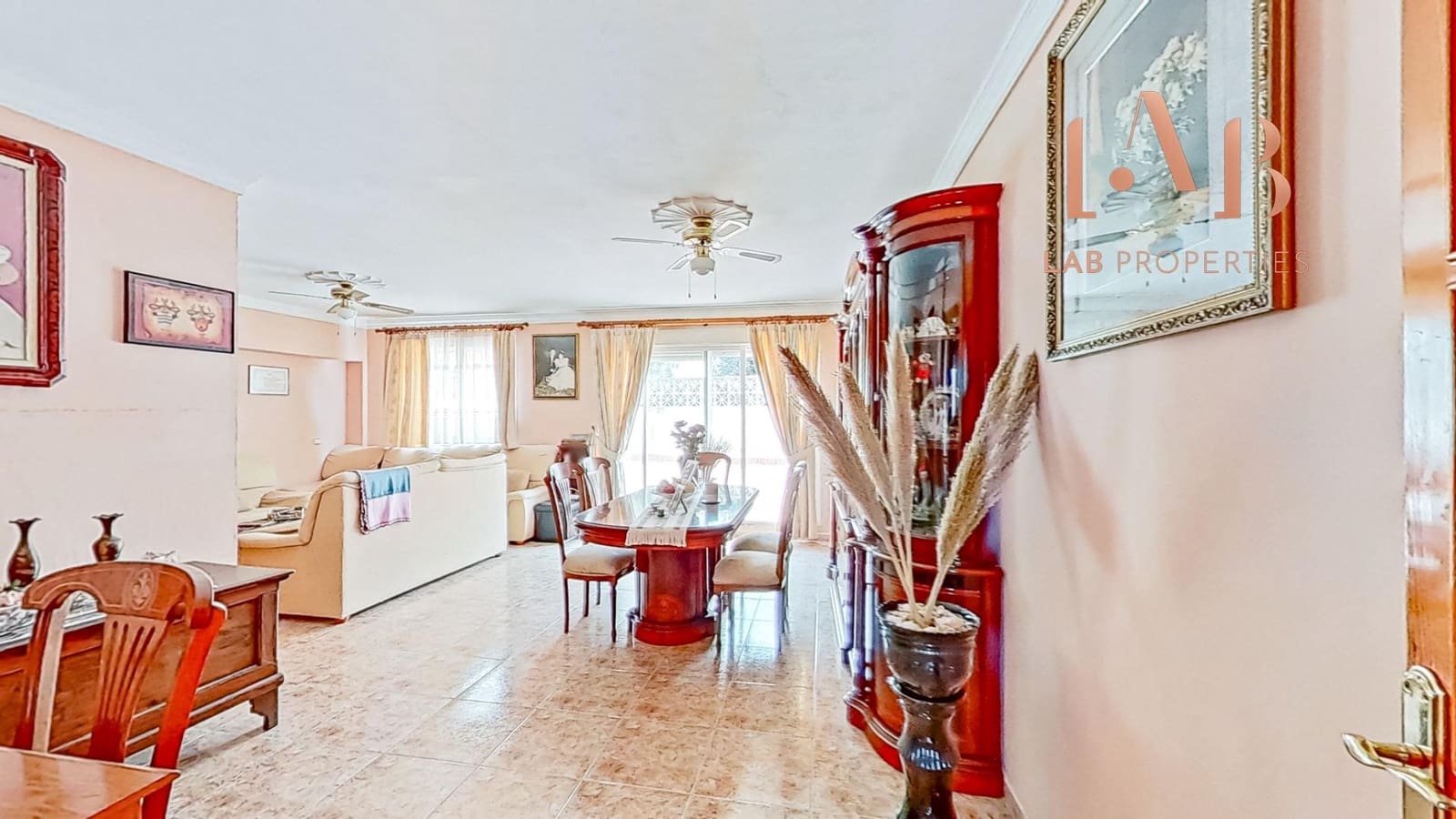 5 quarto Moradia em Banda para venda em Coll d'en Rabassa com garagem - 699 000 € (Ref: 8841233)