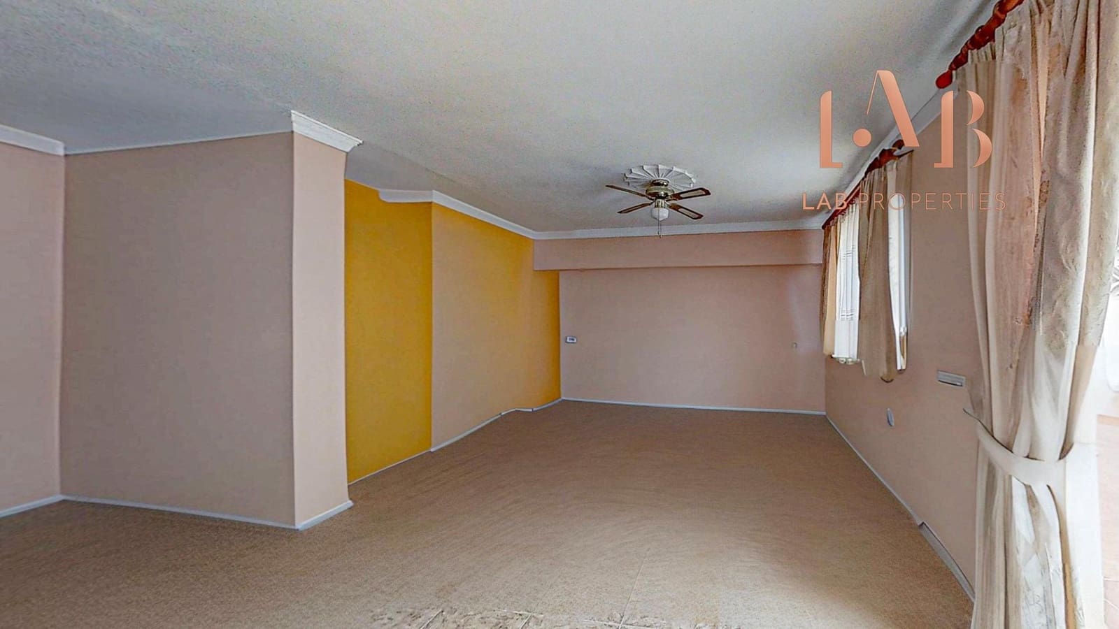 5 quarto Moradia em Banda para venda em Coll d'en Rabassa com garagem - 699 000 € (Ref: 8841233)