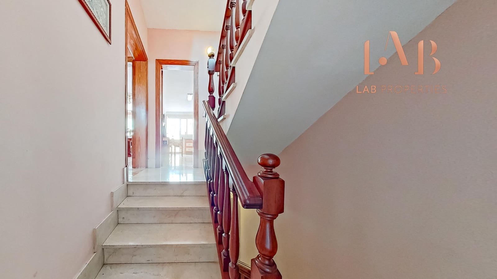 5 quarto Moradia em Banda para venda em Coll d'en Rabassa com garagem - 699 000 € (Ref: 8841233)